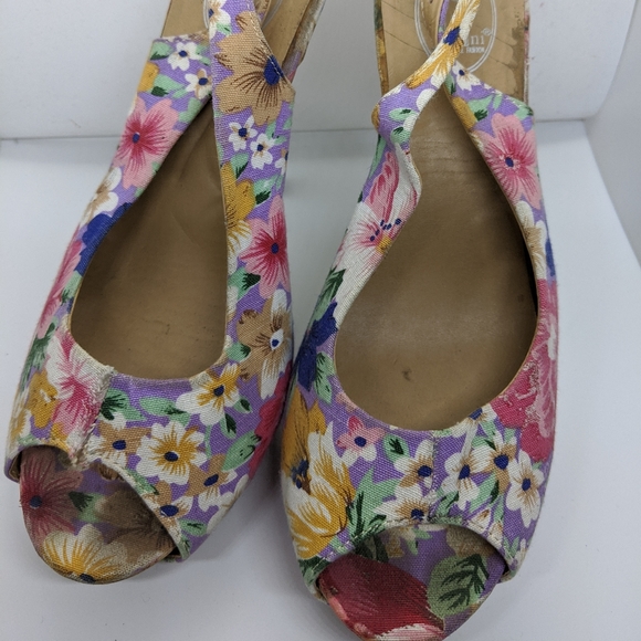 Multicolor heels - Picture 2 of 4